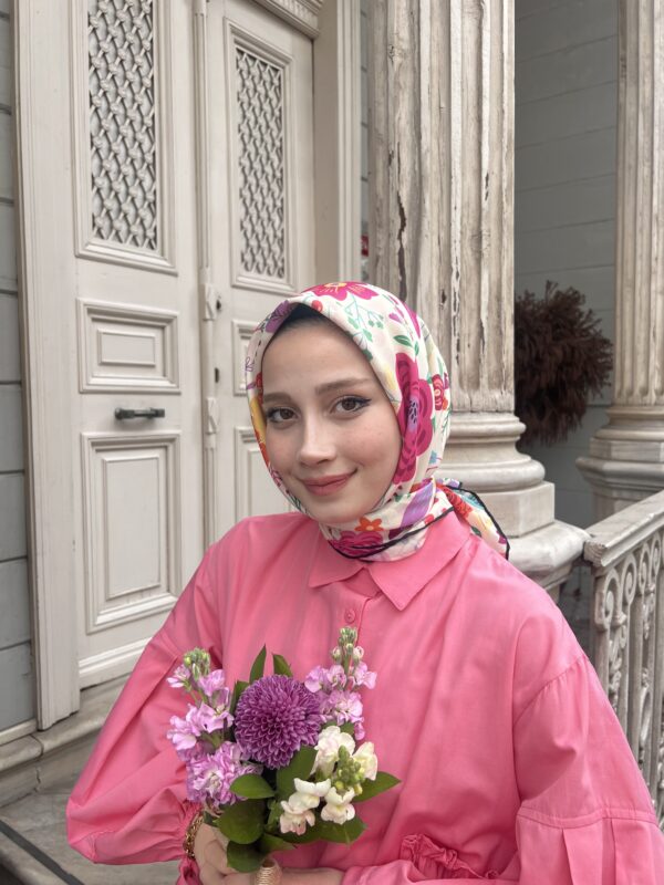 Lobelya Desen Eşarp (Kemik)