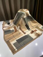 geometrik desen eşarp kahve tonları