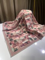 violet desen eşarp pembe