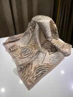 zebra desen eşarp sütlü kahve