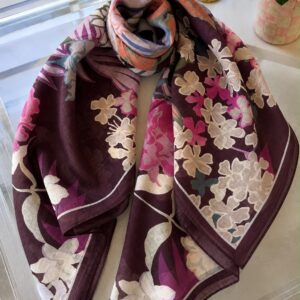 Yelda Desen Eşarp (Bordo-Mürdüm)
